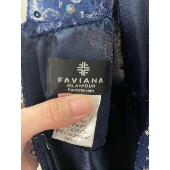 Faviana Glamour navy beaded gown Labeled Size 12 but altered - Picture 12 of 12
